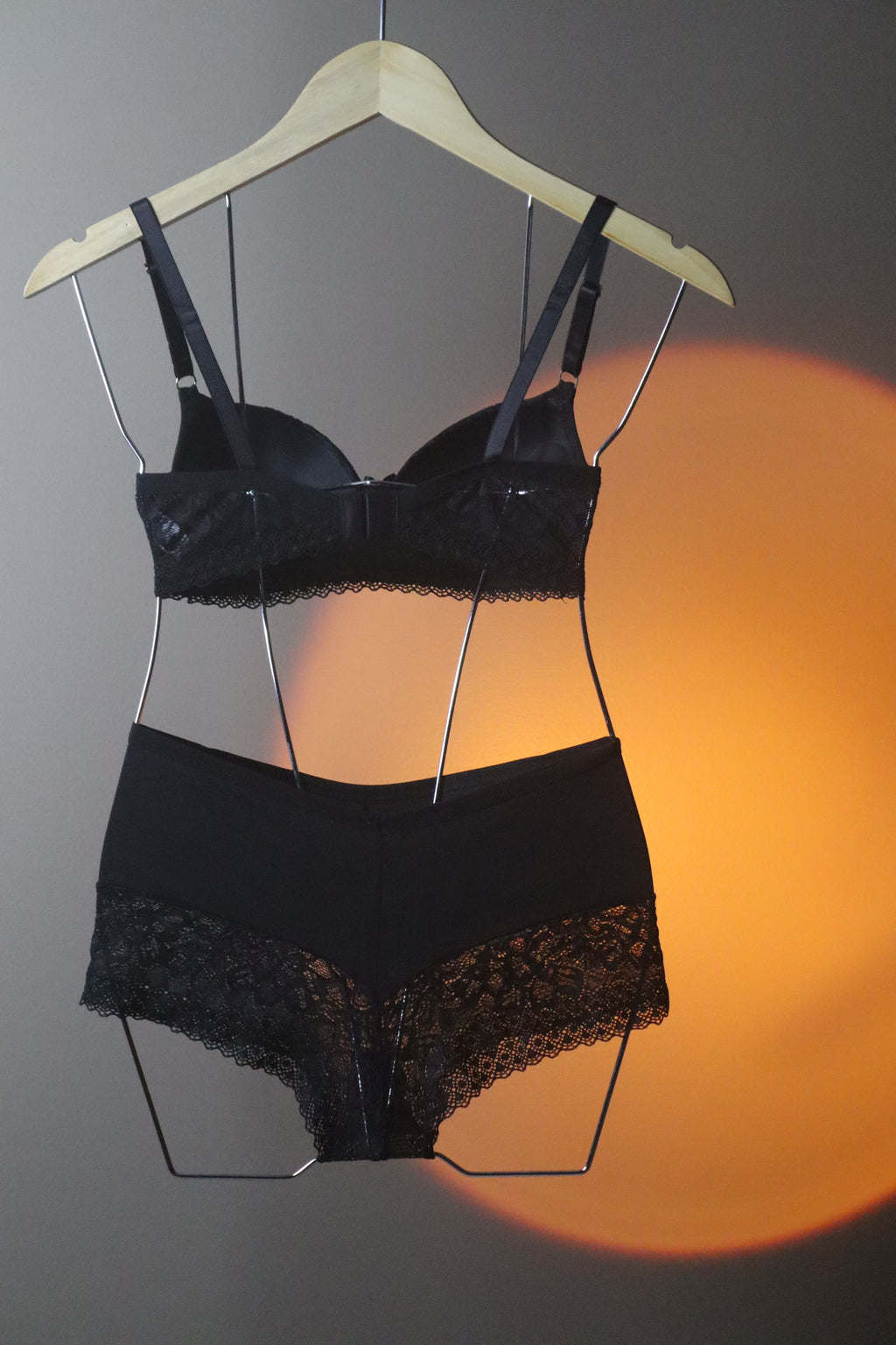 Conjunto Básico poliamida com renda alta Preta