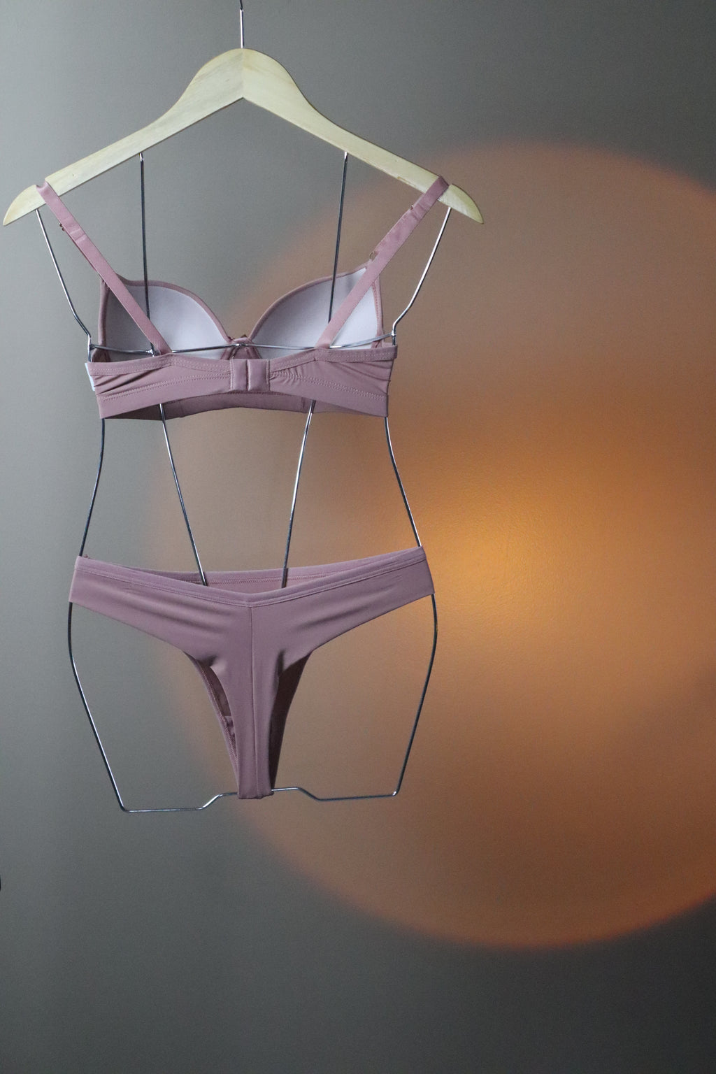 Conjunto Básico poliamida com renda rose