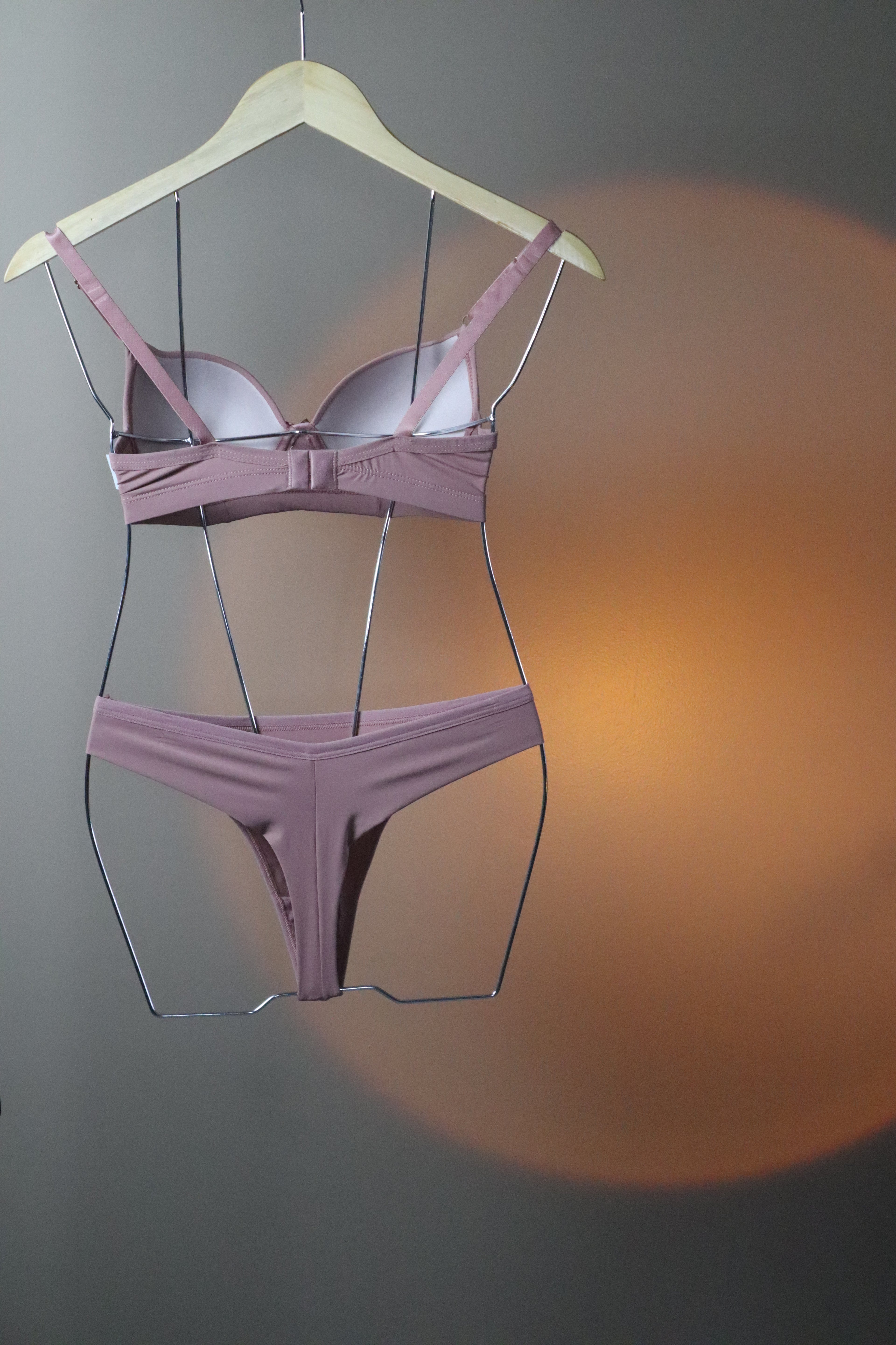 Conjunto Básico poliamida com renda rose