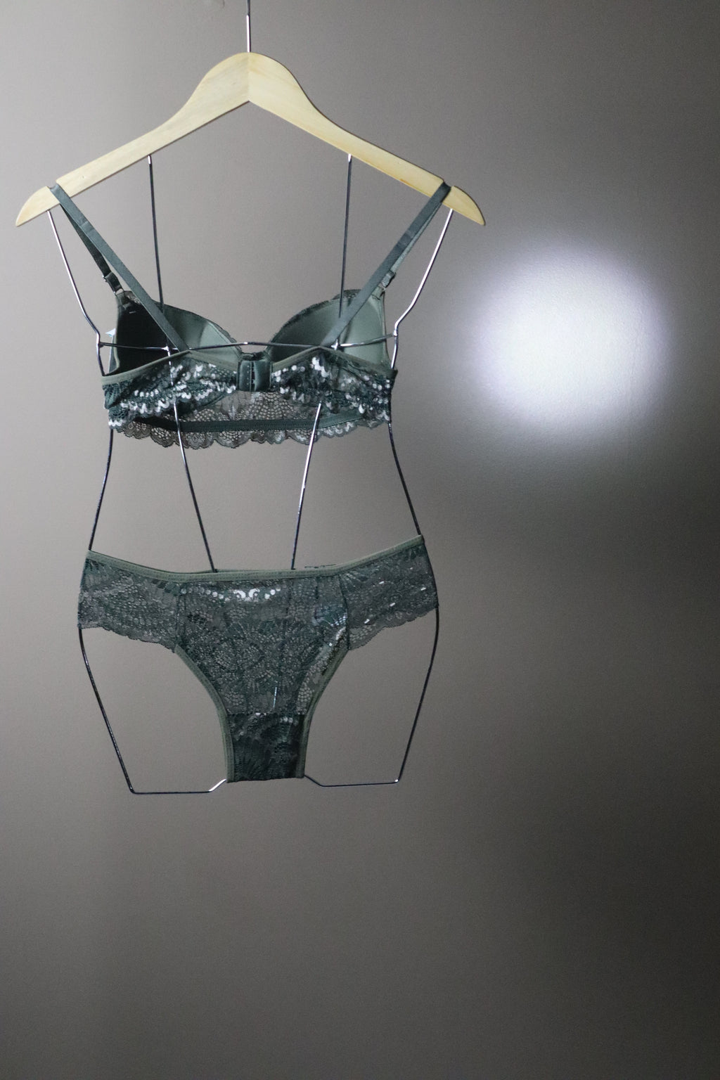 Conjunto Básico poliamida com renda Verde