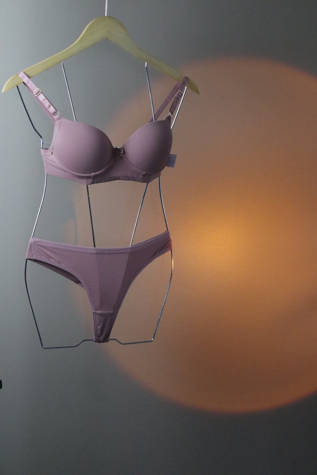 Conjunto Básico poliamida com renda rose