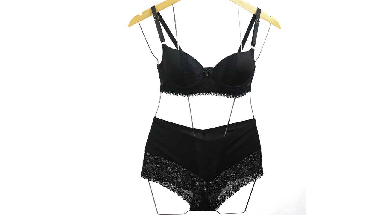 Conjunto Básico poliamida com renda alta Preta